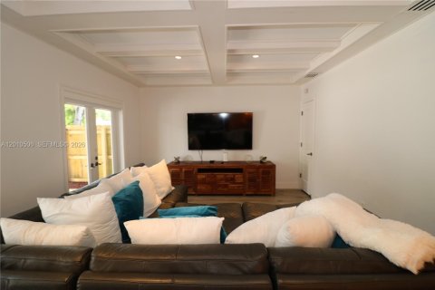 Touwnhouse à louer à Miami, Floride: 3 chambres, 259.38 m2 № 2076069 - photo 18