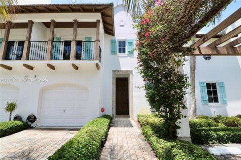 Touwnhouse à louer à Miami, Floride: 3 chambres, 259.38 m2 № 2076069 - photo 4