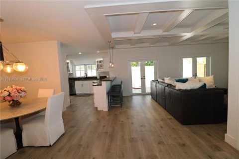 Touwnhouse à louer à Miami, Floride: 3 chambres, 259.38 m2 № 2076069 - photo 11