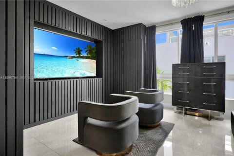 Купить таунхаус в Дорал, Флорида 4 спальни, 229.28м2, № 2007678 - фото 23