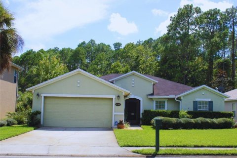 House in Elkton, Florida 3 bedrooms, 161.84 sq.m. № 1721963 - photo 1