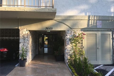 Copropriété à vendre à North Miami Beach, Floride: 1 chambre, 69.68 m2 № 1701761 - photo 30