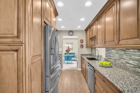 Villa ou maison à vendre à Palm Harbor, Floride: 2 chambres, 117.43 m2 № 2142287 - photo 12