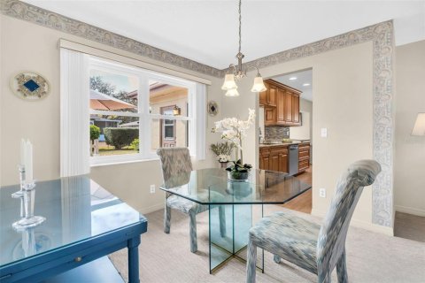 Villa ou maison à vendre à Palm Harbor, Floride: 2 chambres, 117.43 m2 № 2142287 - photo 9
