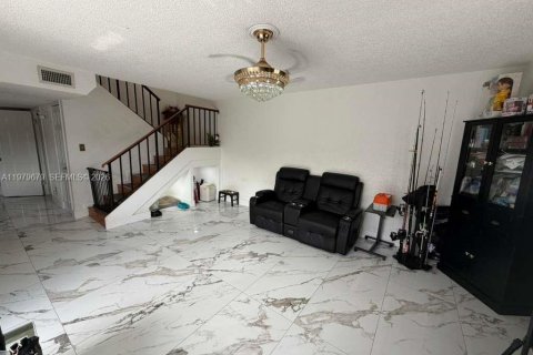 Condominio en venta en North Lauderdale, Florida, 2 dormitorios, 142.14 m2 № 2089408 - foto 6