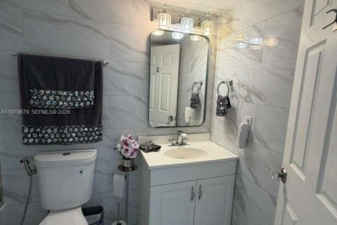 Condominio en venta en North Lauderdale, Florida, 2 dormitorios, 142.14 m2 № 2089408 - foto 22