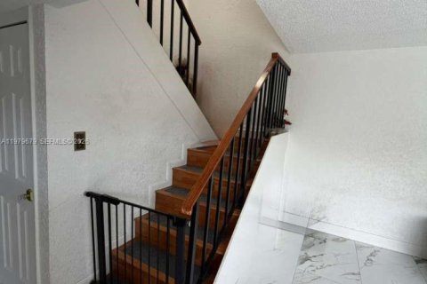Condominio en venta en North Lauderdale, Florida, 2 dormitorios, 142.14 m2 № 2089408 - foto 13