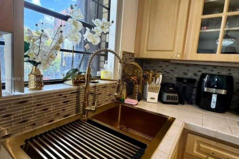 Condominio en venta en North Lauderdale, Florida, 2 dormitorios, 142.14 m2 № 2089408 - foto 25