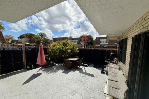 Condominio en venta en North Lauderdale, Florida, 2 dormitorios, 142.14 m2 № 2089408 - foto 29