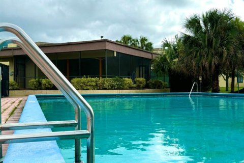 Condo in Boca Raton, Florida, 1 bedroom  № 2145945 - photo 24