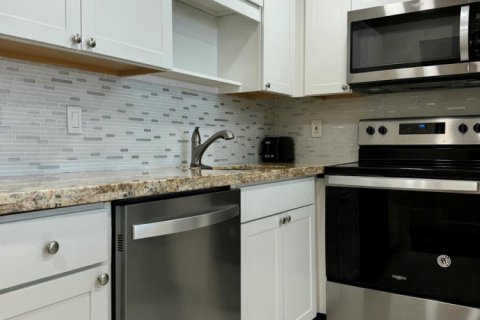 Condo in Boca Raton, Florida, 1 bedroom  № 2145945 - photo 9