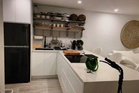Condo in Aventura, Florida, 1 bedroom  № 1889431 - photo 21