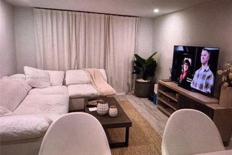 Condo in Aventura, Florida, 1 bedroom  № 1889431 - photo 29
