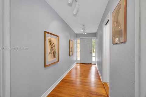 Villa ou maison à vendre à Pinecrest, Floride: 6 chambres, 397.81 m2 № 1880232 - photo 8