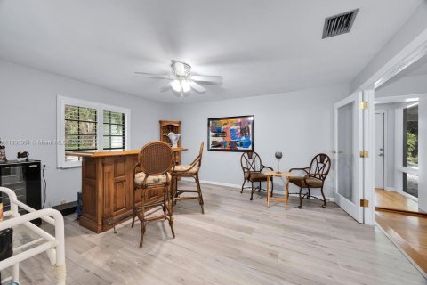 Villa ou maison à vendre à Pinecrest, Floride: 6 chambres, 397.81 m2 № 1880232 - photo 14