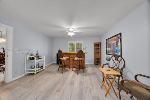 Villa ou maison à vendre à Pinecrest, Floride: 6 chambres, 397.81 m2 № 1880232 - photo 15
