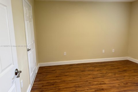 Condo in Homestead, Florida, 3 bedrooms  № 1957041 - photo 7