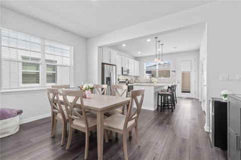 Touwnhouse à vendre à Oakland, Floride: 2 chambres, 153.47 m2 № 2409019 - photo 6