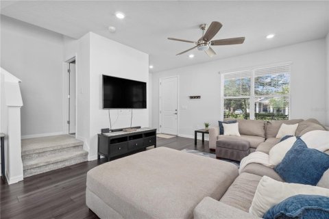 Touwnhouse à vendre à Oakland, Floride: 2 chambres, 153.47 m2 № 2409019 - photo 24