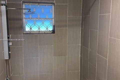 Condominio en venta en Hollywood, Florida, 1 dormitorio, 57.6 m2 № 1977541 - foto 6
