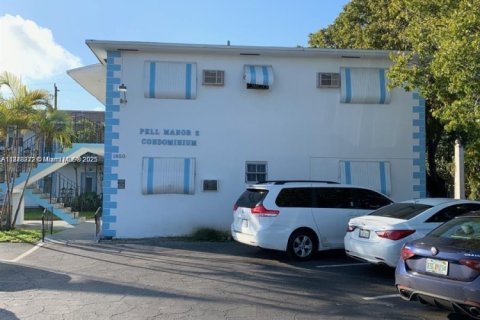 Condominio en venta en Hollywood, Florida, 1 dormitorio, 57.6 m2 № 1977541 - foto 9