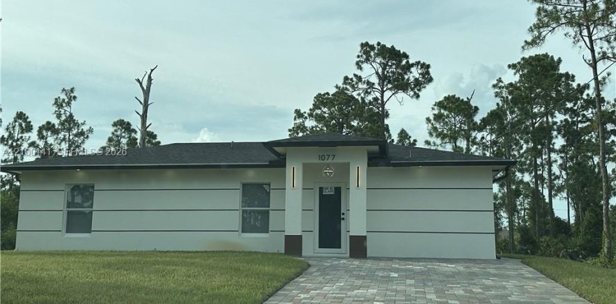 Villa ou maison à Lehigh Acres, Floride 3 chambres № 2402183