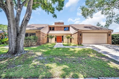 House in Oldsmar, Florida 3 bedrooms, 191.47 sq.m. № 2206583