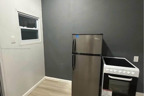 Villa ou maison à vendre à Hialeah, Floride: 4 chambres, 113.34 m2 № 1958601 - photo 20