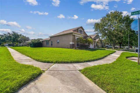 House in Zephyrhills, Florida 4 bedrooms, 229.38 sq.m. № 1876298 - photo 5