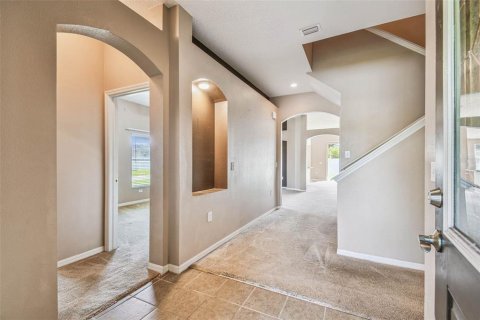House in Zephyrhills, Florida 4 bedrooms, 229.38 sq.m. № 1876298 - photo 12