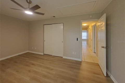 Villa ou maison à louer à Tampa, Floride: 3 chambres, 117.8 m2 № 1868936 - photo 8