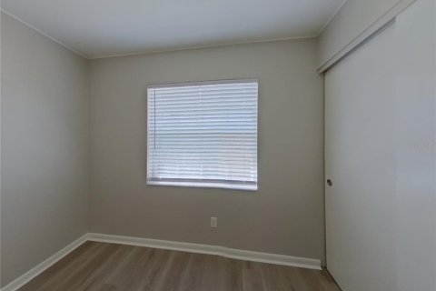 Villa ou maison à louer à Tampa, Floride: 3 chambres, 117.8 m2 № 1868936 - photo 10