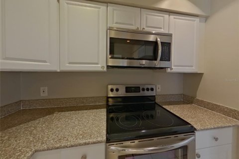 Villa ou maison à louer à Tampa, Floride: 3 chambres, 117.8 m2 № 1868936 - photo 6