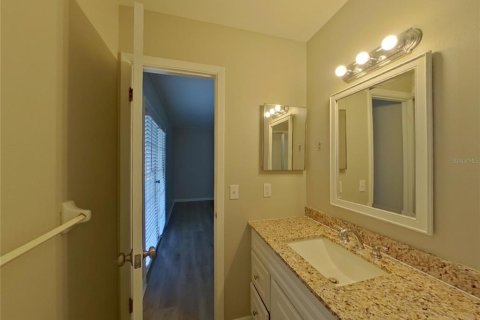 Villa ou maison à louer à Tampa, Floride: 3 chambres, 117.8 m2 № 1868936 - photo 9