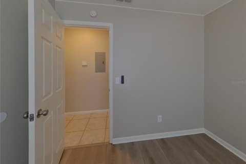 Villa ou maison à louer à Tampa, Floride: 3 chambres, 117.8 m2 № 1868936 - photo 11