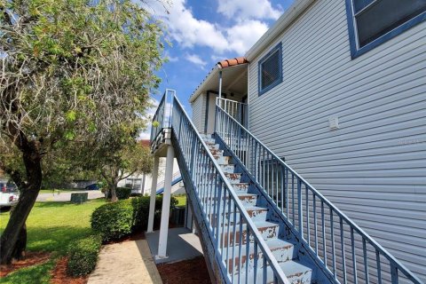 Condo in Orlando, Florida, 2 bedrooms № 2102623 - photo 3