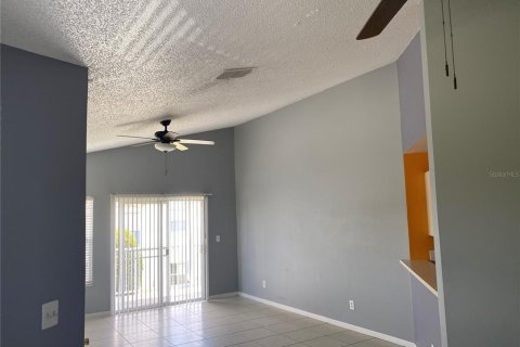 Condo in Orlando, Florida, 2 bedrooms № 2102623 - photo 14