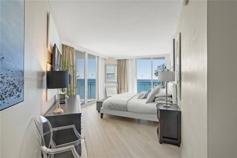 Copropriété à vendre à Sunny Isles Beach, Floride: 2 chambres, 136.57 m2 № 2011569 - photo 15