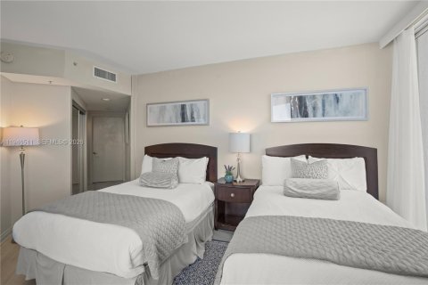 Copropriété à vendre à Sunny Isles Beach, Floride: 2 chambres, 136.57 m2 № 2011569 - photo 22