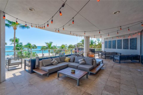 Copropriété à vendre à Sunny Isles Beach, Floride: 2 chambres, 136.57 m2 № 2011569 - photo 26