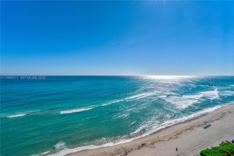 Copropriété à vendre à Sunny Isles Beach, Floride: 2 chambres, 136.57 m2 № 2011569 - photo 10