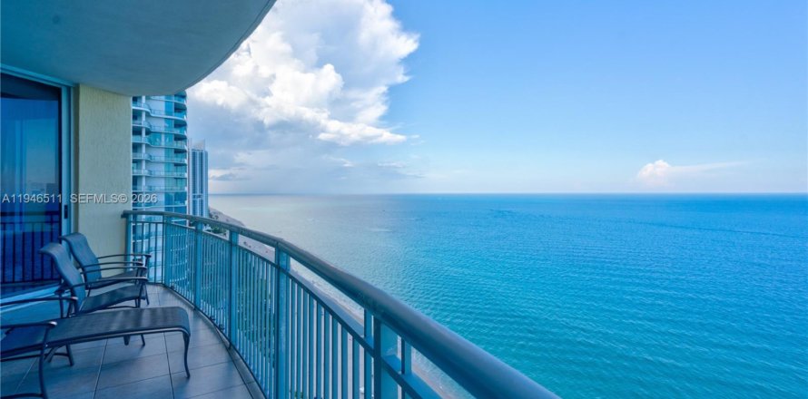 Condo à Sunny Isles Beach, Floride, 2 chambres  № 2011569