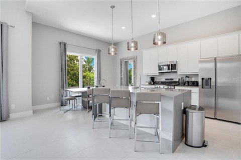 Copropriété à vendre à Four Corners, Floride: 5 chambres, 244.33 m2 № 1870707 - photo 9