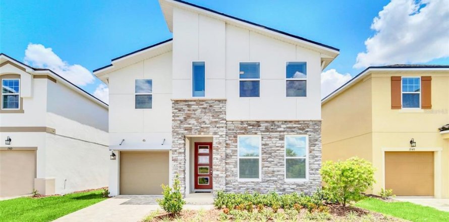 Casa en Kissimmee, Florida 7 dormitorios, 328.22 m2 № 1913144