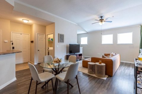 Copropriété à vendre à Tampa, Floride: 1 chambre, 88.91 m2 № 1919750 - photo 10
