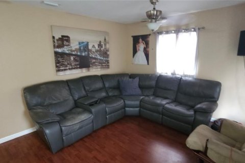 Villa ou maison à vendre à Tampa, Floride: 7 chambres, 112.88 m2 № 2415007 - photo 2
