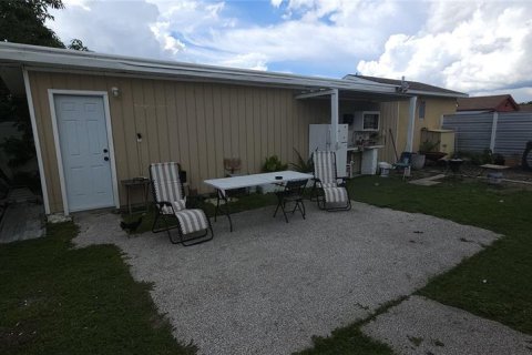 Villa ou maison à vendre à Tampa, Floride: 7 chambres, 112.88 m2 № 2415007 - photo 18