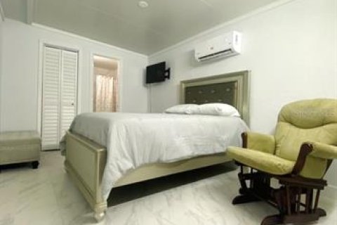 Villa ou maison à vendre à Tampa, Floride: 7 chambres, 112.88 m2 № 2415007 - photo 28