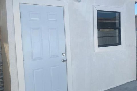 Villa ou maison à vendre à Tampa, Floride: 7 chambres, 112.88 m2 № 2415007 - photo 12