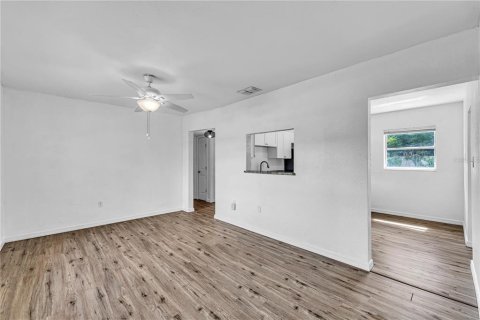 Villa ou maison à vendre à Winter Haven, Floride: 3 chambres, 114.08 m2 № 2406839 - photo 3